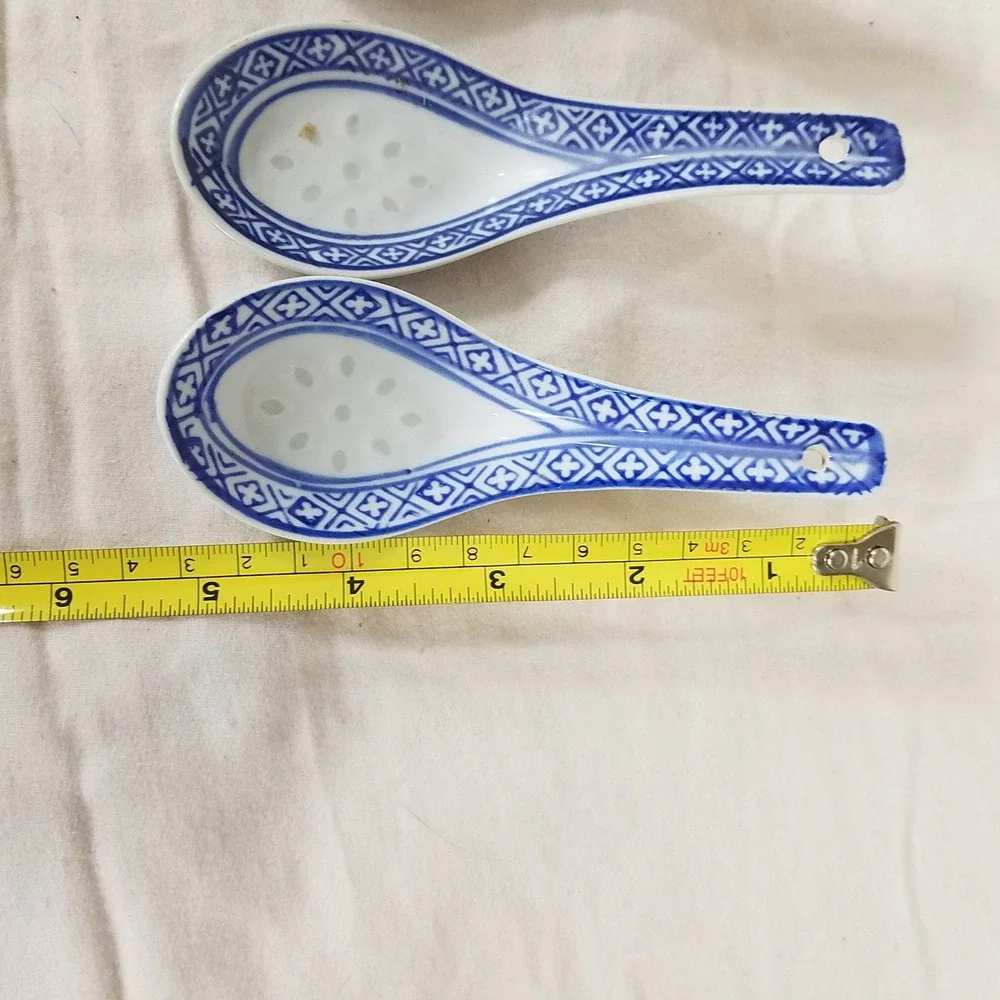 Chinese Soup Spoons Set 3 Blue White Rice Grain Celadon Green Excellent